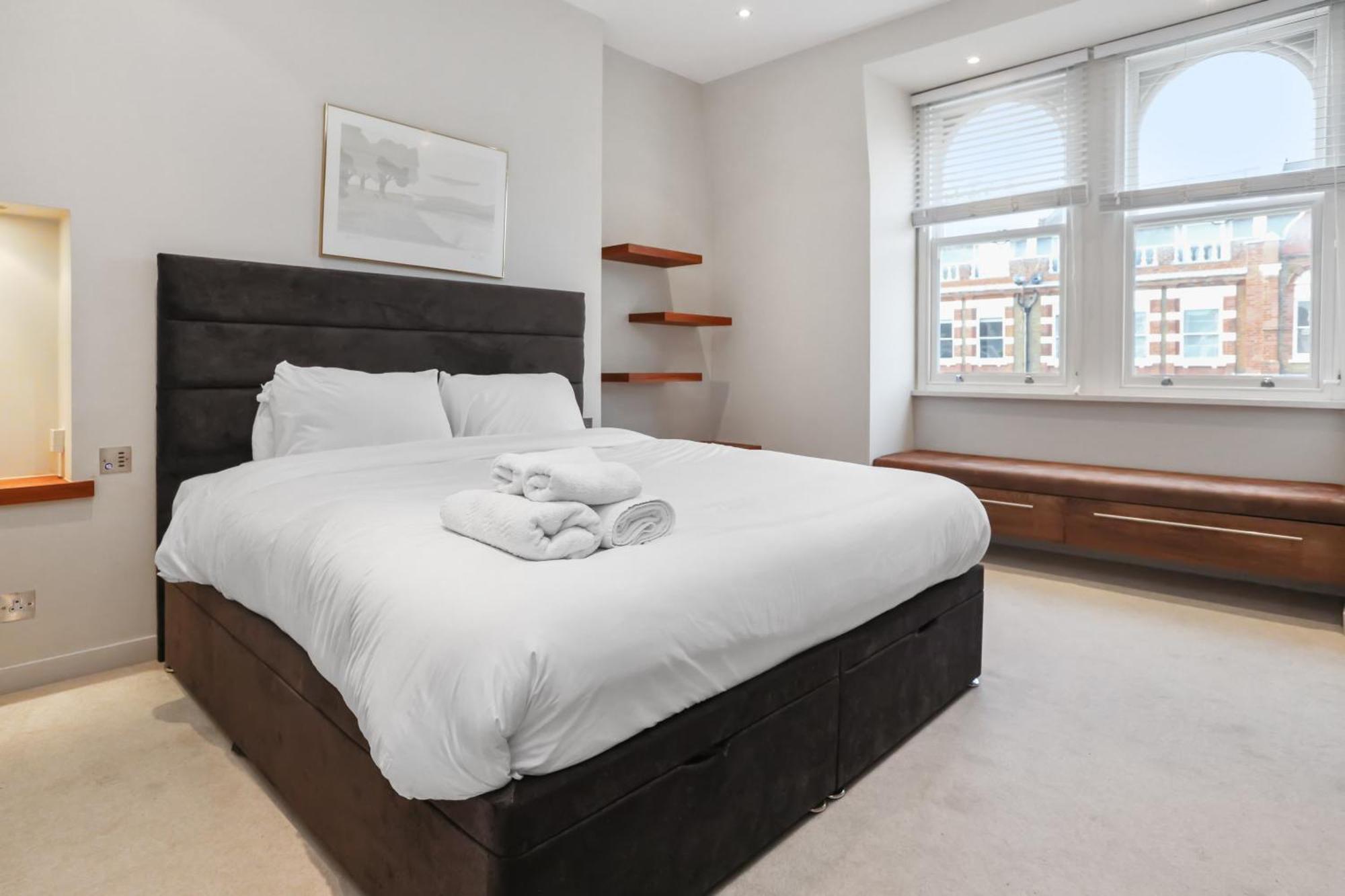 Stunning South Kensington 2 Bed W Terrace * Londra