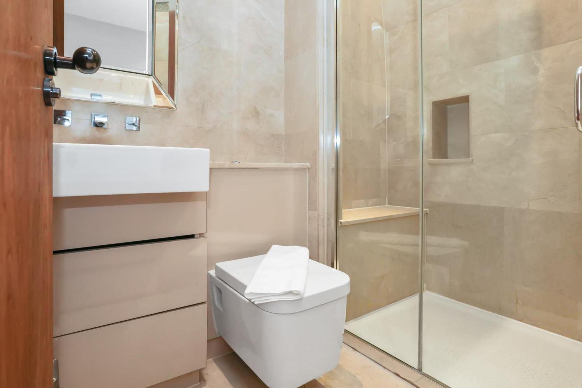 Stunning South Kensington 2 Bed W Terrace Appartamento