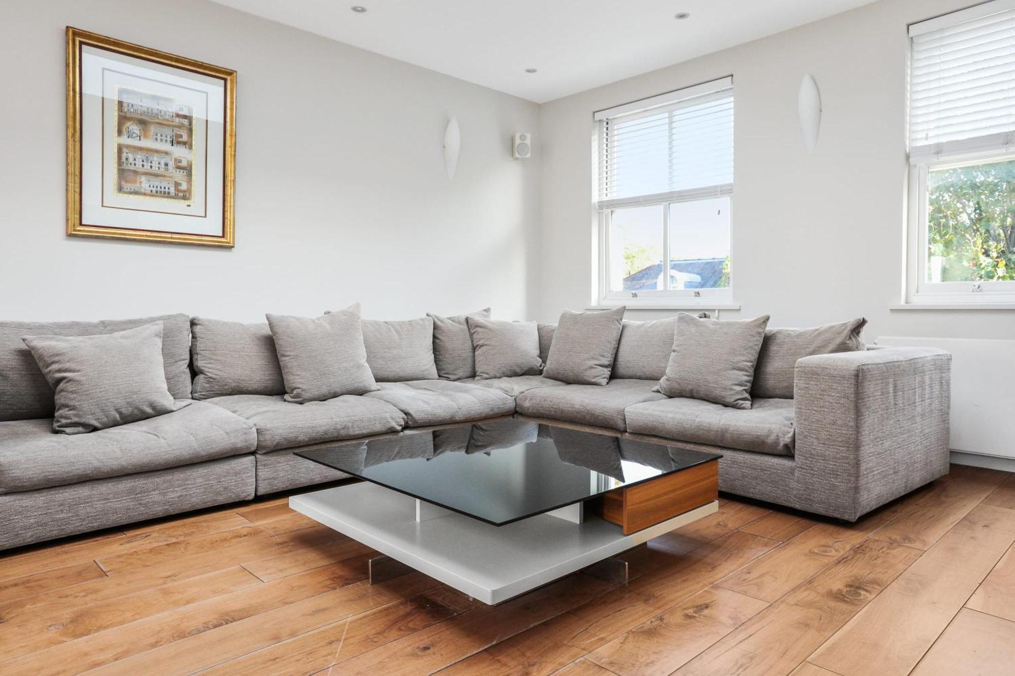 Stunning South Kensington 2 Bed W Terrace *
