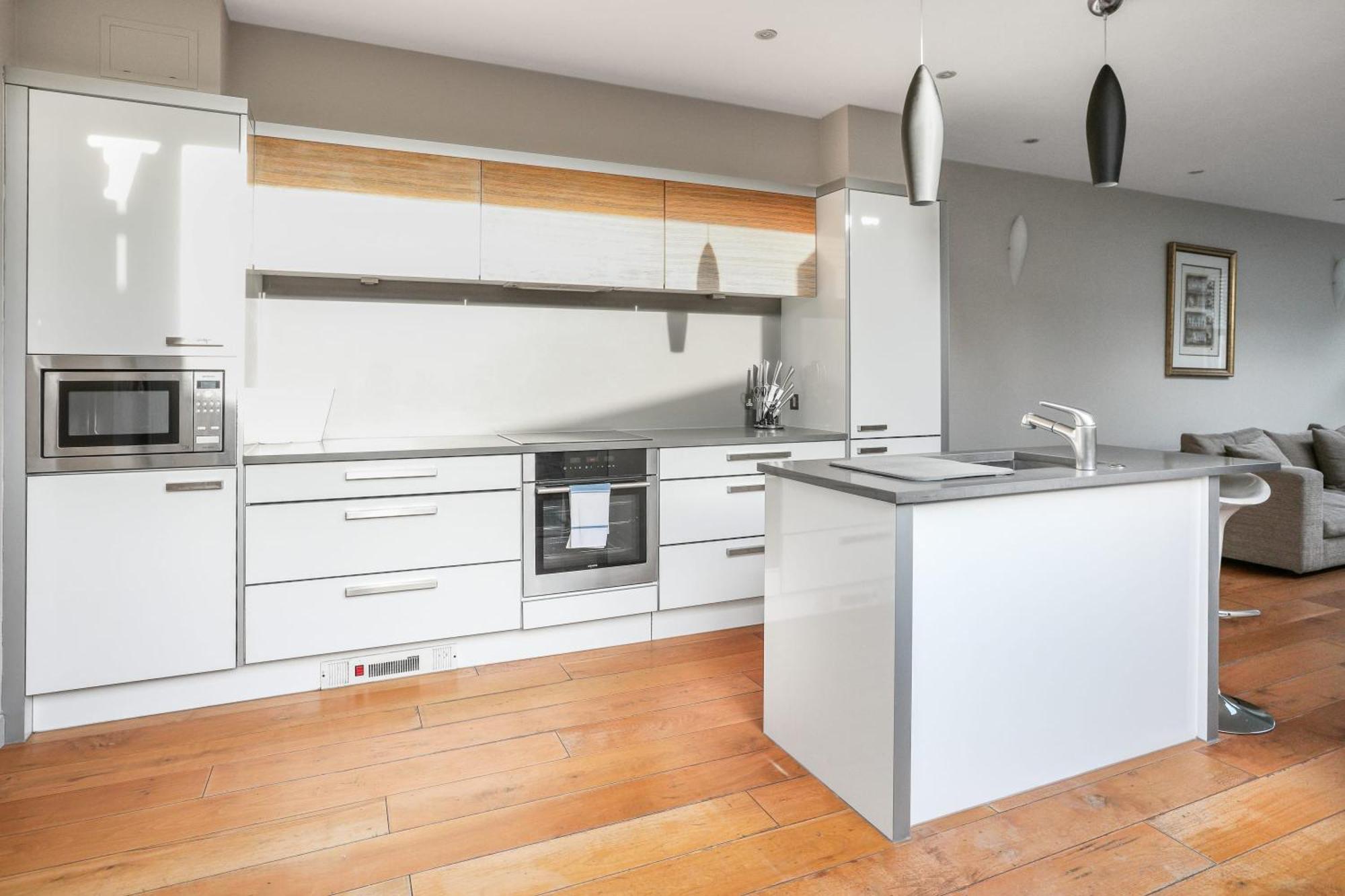 Stunning South Kensington 2 Bed W Terrace Londra
