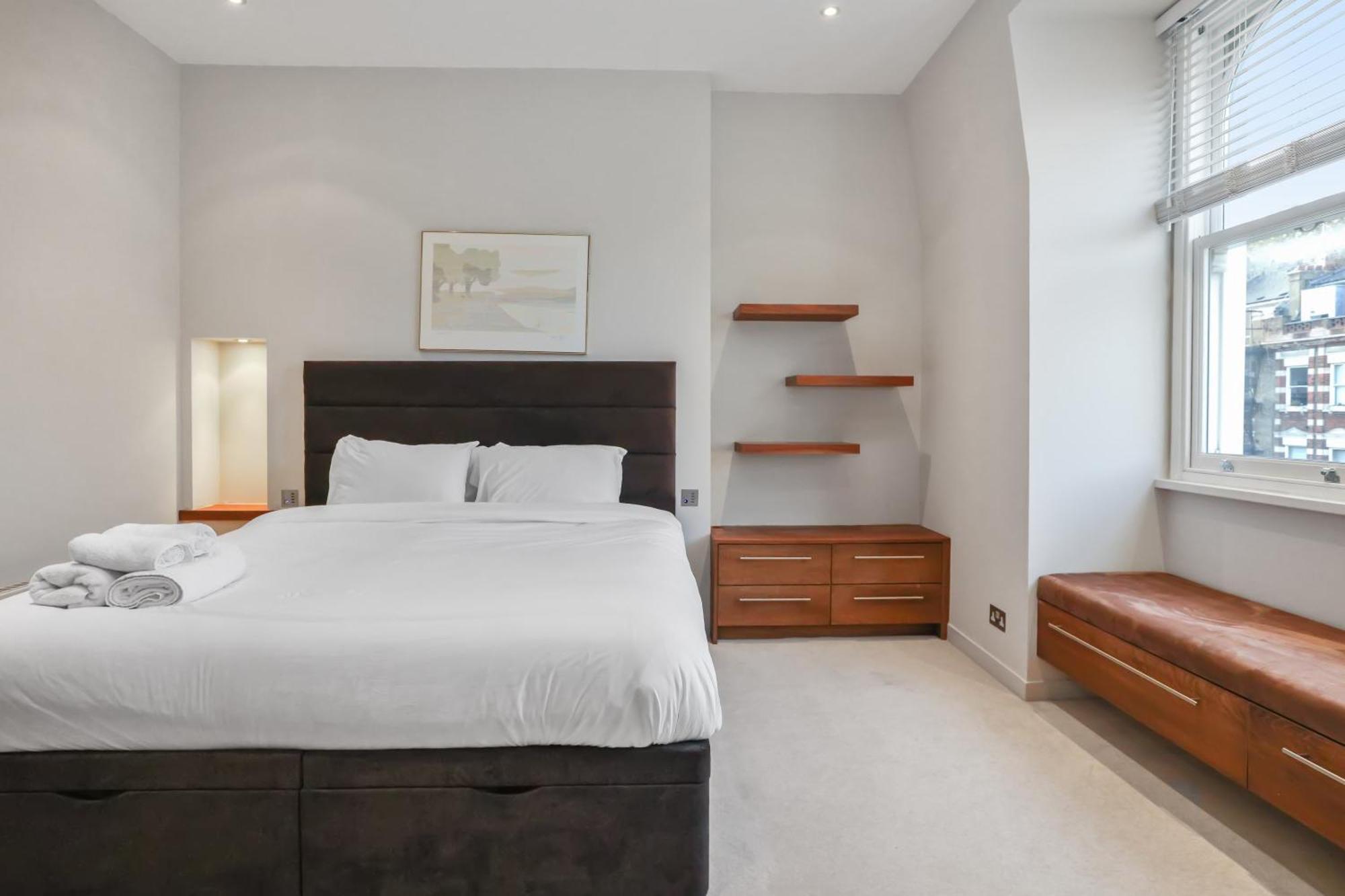 Stunning South Kensington 2 Bed W Terrace * Londra
