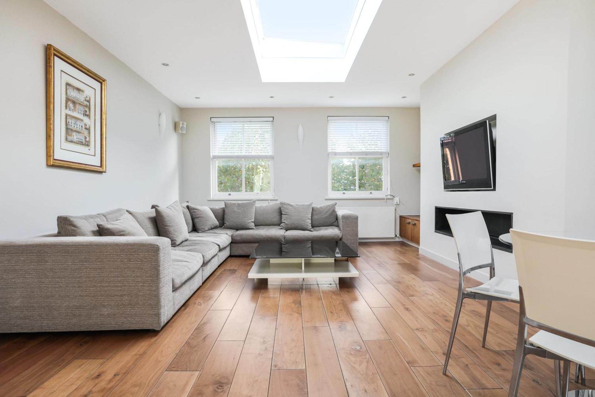 Stunning South Kensington 2 Bed W Terrace
